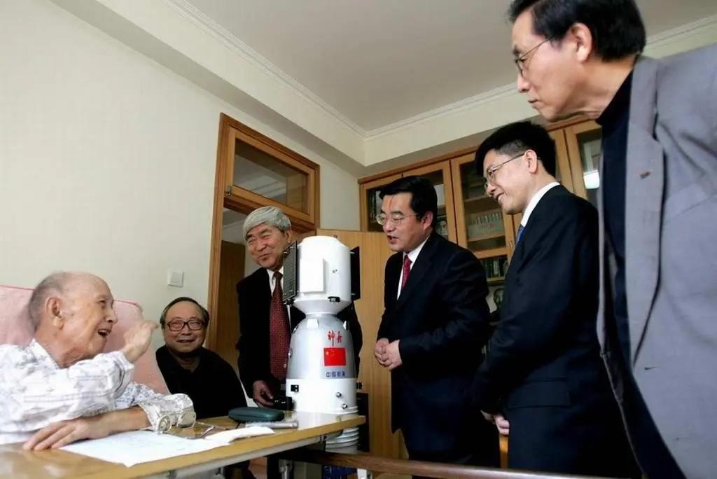 金馆长最新,金馆长最新动态，探索前沿，领略卓越